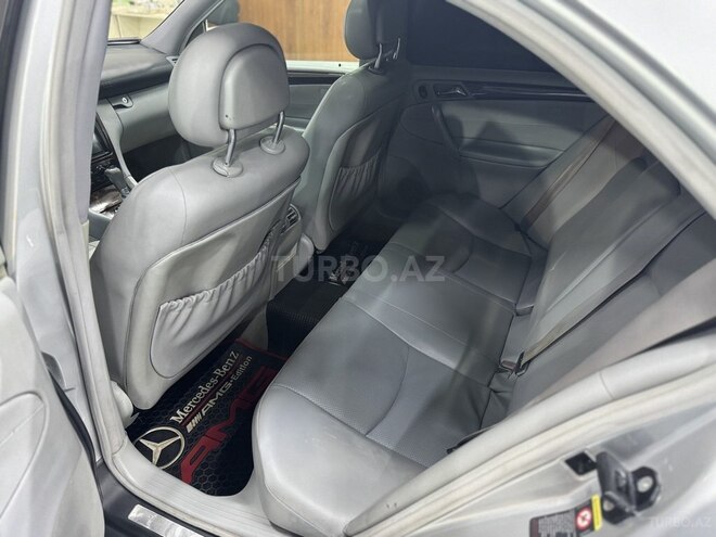 Mercedes C 240 2003, 260,000 km - 2.4 l - Sumqayıt