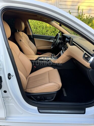 Genesis G70-13