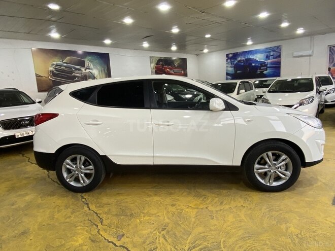 Hyundai ix35-4