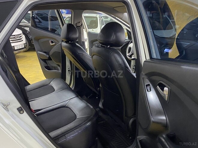 Hyundai ix35-13