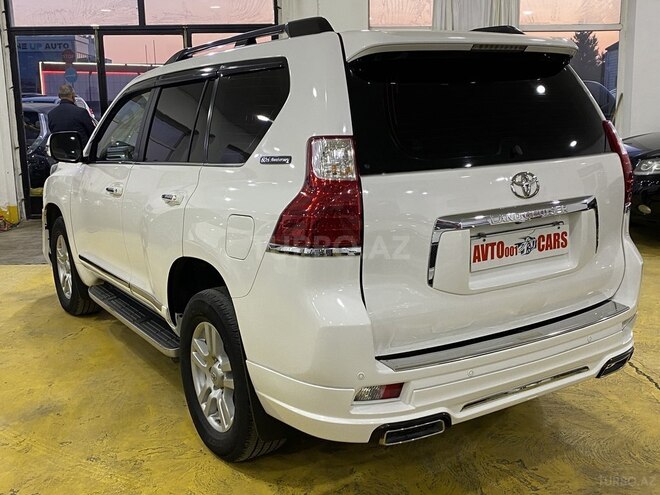 Toyota Land Cruiser Prado-8