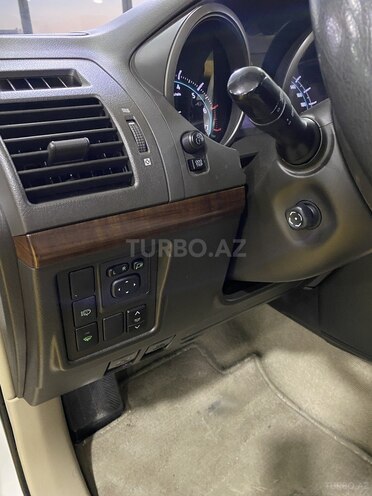 Toyota Land Cruiser Prado-19