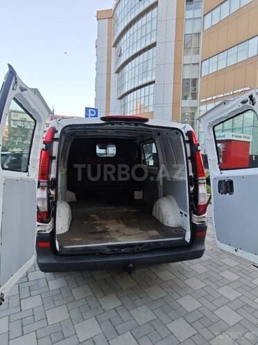 Mercedes Vito 111 2010, 186,000 km - 2.2 l - Bakı