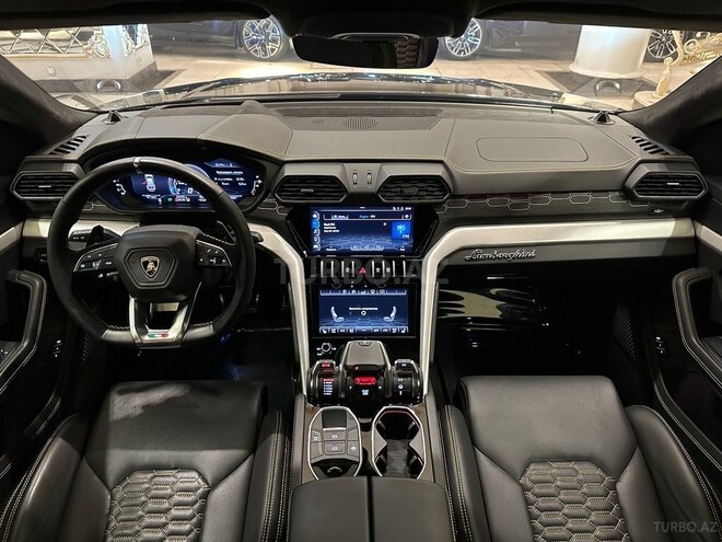 Lamborghini Urus-10
