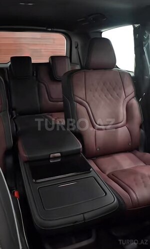 Infiniti QX80-13