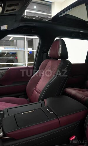 Infiniti QX80-11