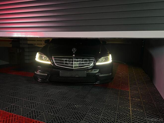 Mercedes S 500-4