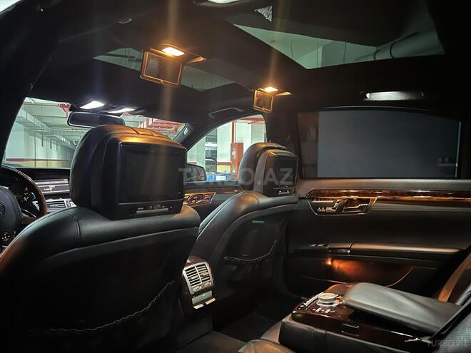 Mercedes S 500-11