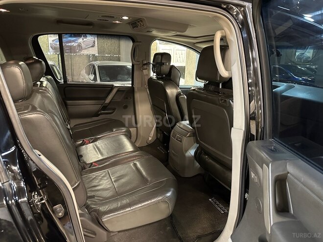 Nissan Armada 2005, 110,000 km - 5.6 l - Bakı