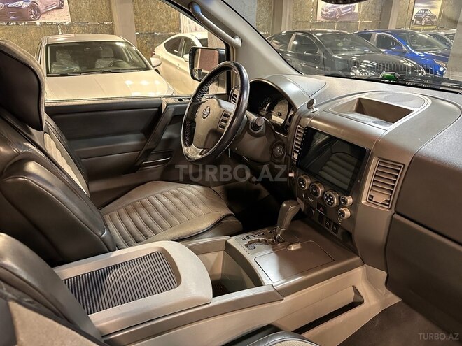Nissan Armada 2005, 110,000 km - 5.6 l - Bakı