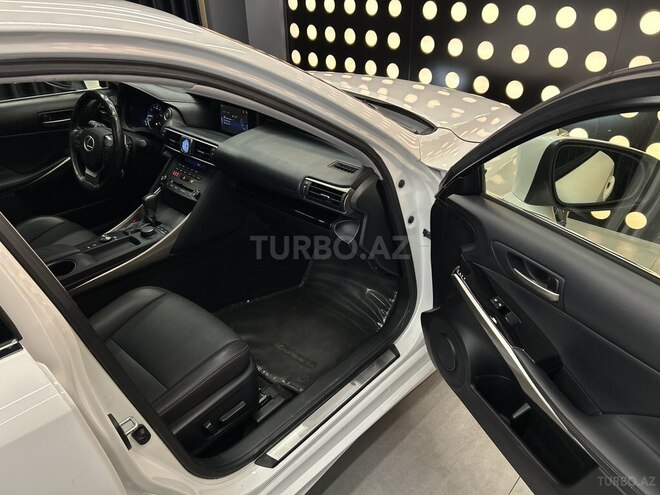 Lexus IS 300 2019, 199,000 km - 2.0 l - Bakı