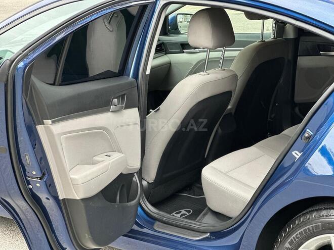 Hyundai Elantra 2019, 73,000 km - 2.0 l - Bakı