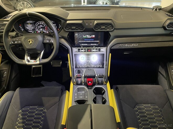 Lamborghini Urus-10