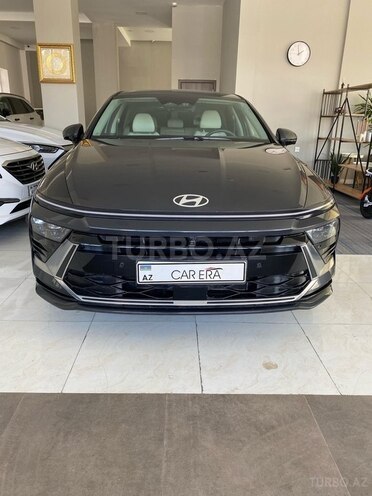 Hyundai Sonata-1