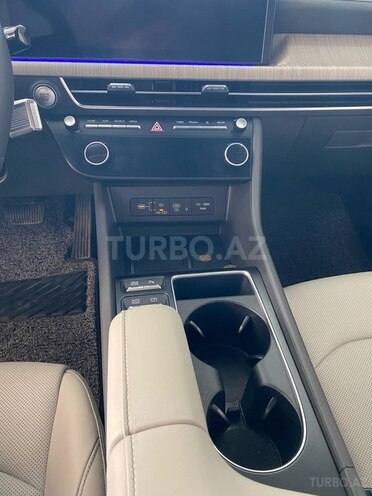 Hyundai Sonata-8