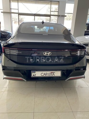 Hyundai Sonata-5