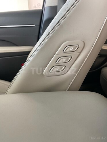 Hyundai Sonata-14