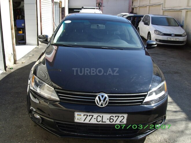 Volkswagen Jetta-8
