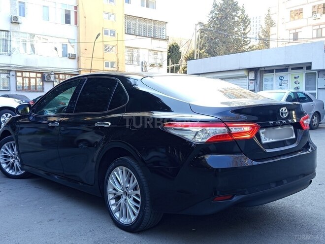 Toyota Camry-8
