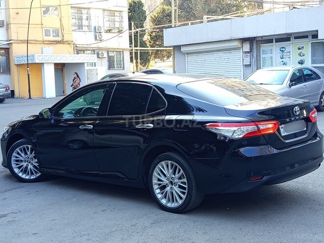 Toyota Camry-9
