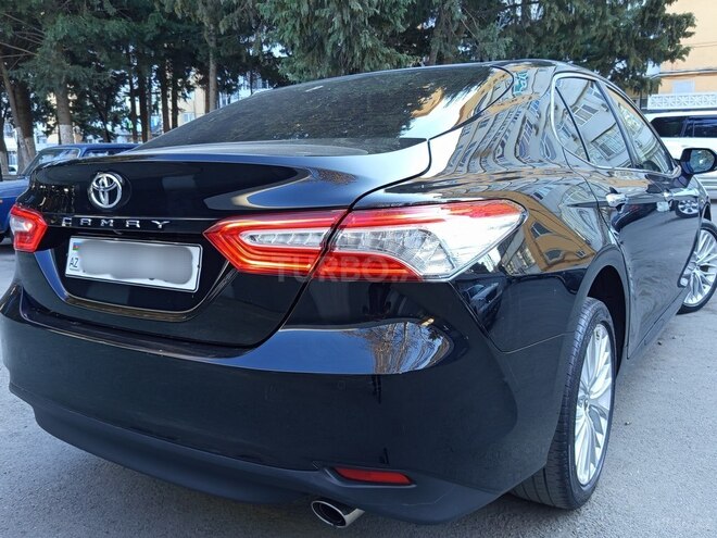 Toyota Camry-11