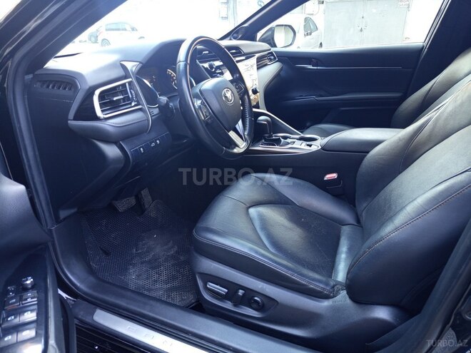 Toyota Camry-18