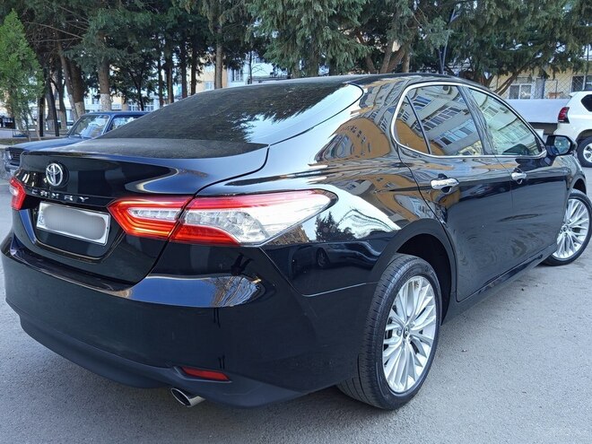 Toyota Camry-17