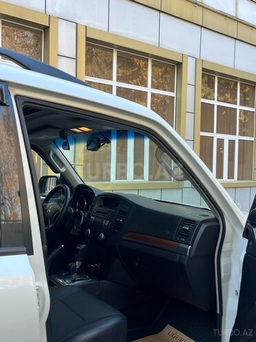 Mitsubishi Pajero 2008, 187,000 km - 3.0 л - Bakı