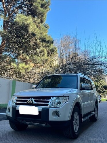 Mitsubishi Pajero 2008, 187,000 km - 3.0 л - Bakı