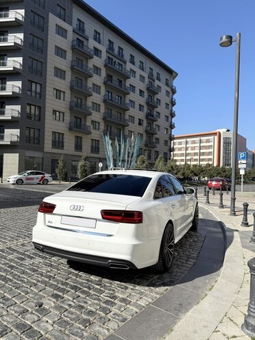 Audi A6 2017, 197,500 km - 2.0 l - Bakı