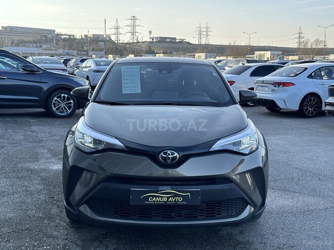 Toyota C-HR-3