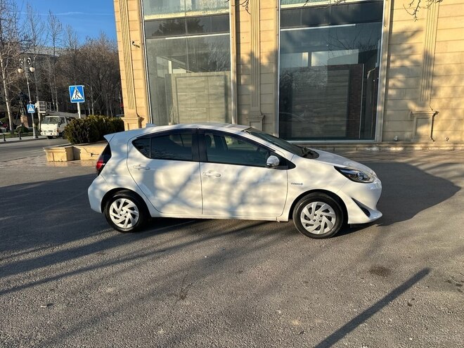 Toyota Aqua 2020, 33,333 km - 1.5 l - Bakı