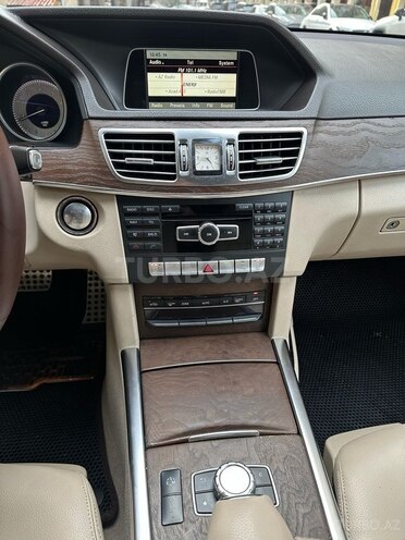 Mercedes E 250 2015, 211,000 km - 2.0 l - Bakı