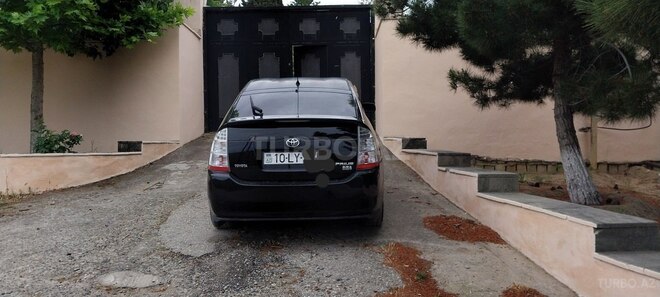 Toyota Prius-9
