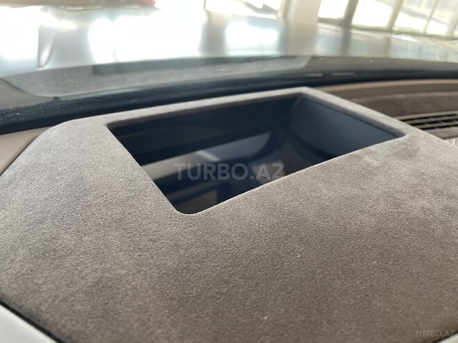 Lamborghini Urus-24