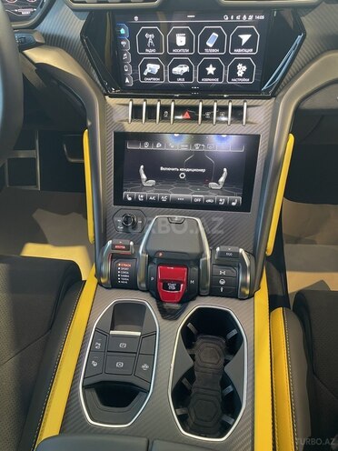 Lamborghini Urus-19