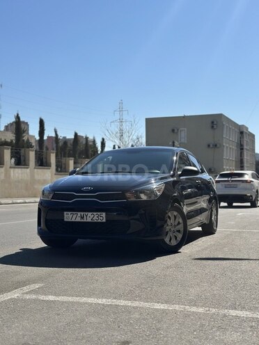 Kia Rio-1