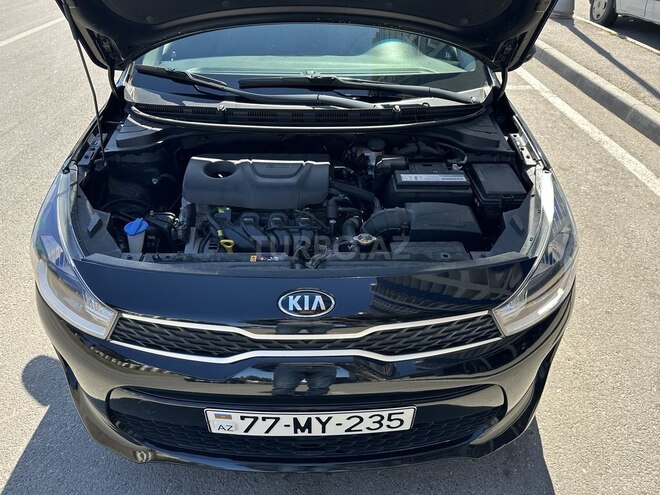 Kia Rio-7