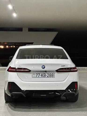 BMW i5 2024, 7,500 km - 0.0 l - Bakı