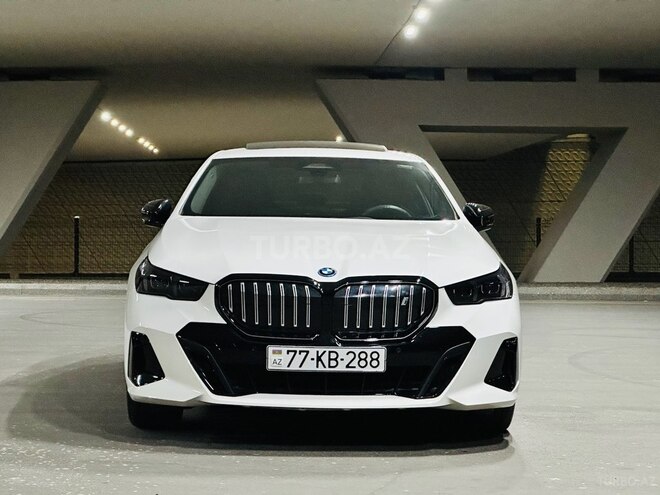 BMW i5 2024, 7,500 km - 0.0 l - Bakı