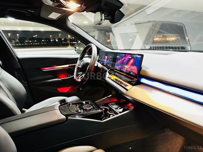 BMW i5 2024, 7,500 km - 0.0 l - Bakı