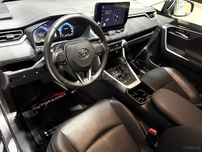Toyota RAV4-7