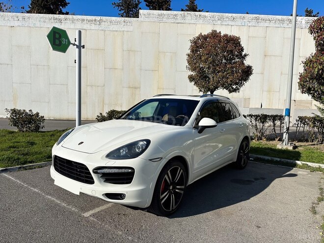 Porsche Cayenne Turbo-7