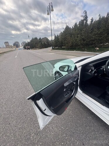 Mercedes CLA 200 2020, 82,400 km - 2.0 l - Bakı