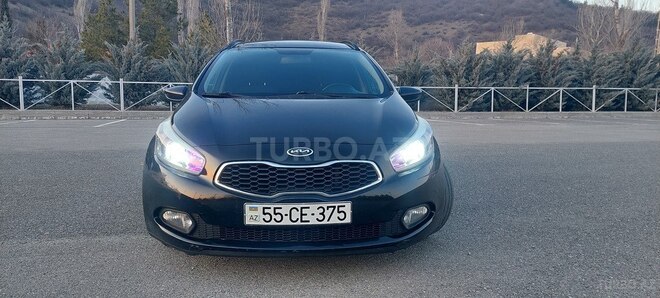 Kia Ceed 2013, 220,000 km - 1.6 l - Şəki