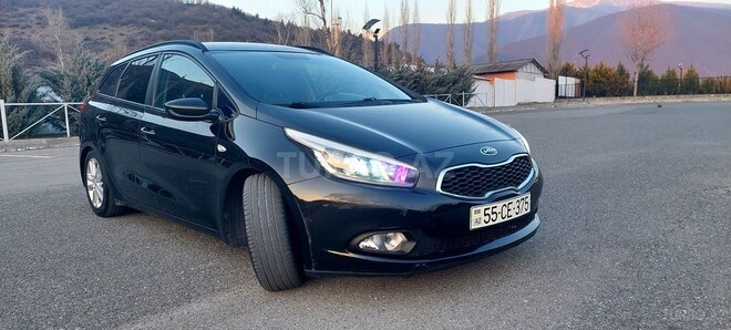 Kia Ceed 2013, 220,000 km - 1.6 l - Şəki