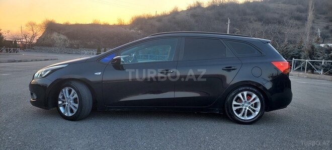 Kia Ceed 2013, 220,000 km - 1.6 l - Şəki