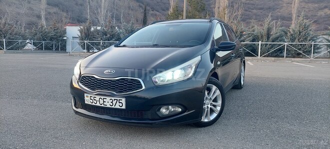 Kia Ceed 2013, 220,000 km - 1.6 l - Şəki