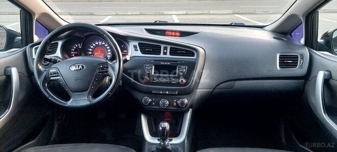 Kia Ceed 2013, 220,000 km - 1.6 l - Şəki