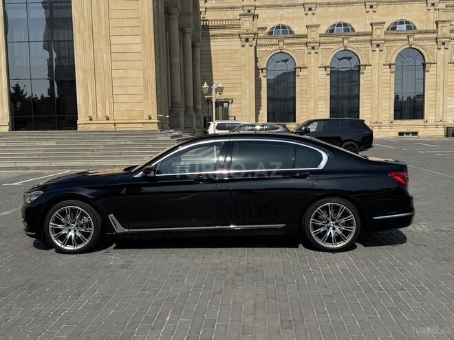 BMW 740-2